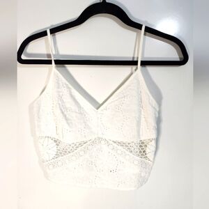 Adorable White Lace Cropped Top, Size Med, NWT